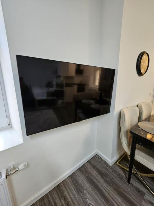 Affordable Suite In Vienna'S Hotpoint Екстериор снимка