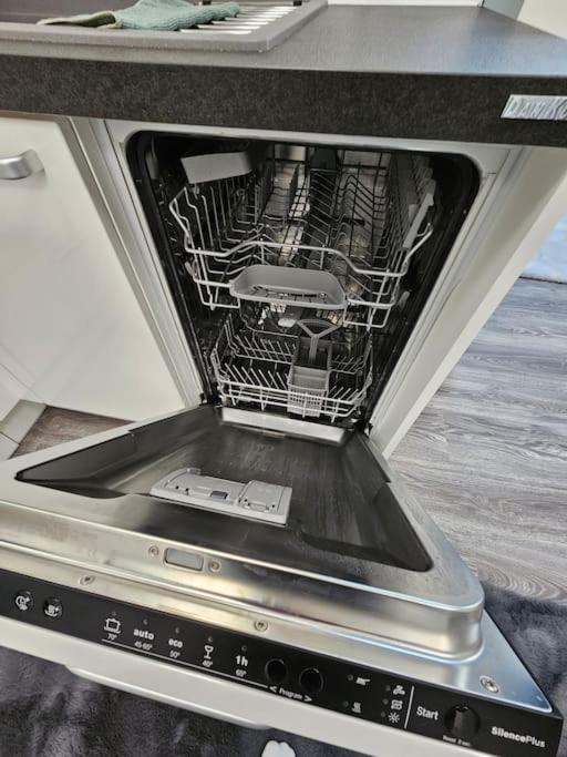 Affordable Suite In Vienna'S Hotpoint Екстериор снимка