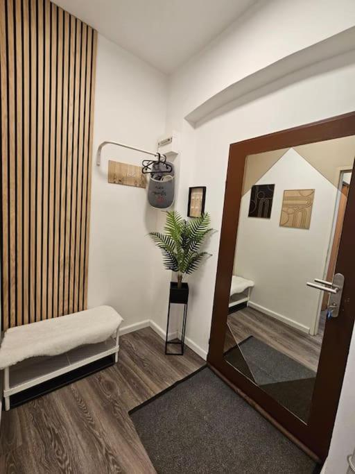 Affordable Suite In Vienna'S Hotpoint Екстериор снимка